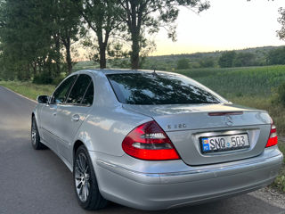 Mercedes E-Class foto 2