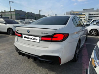 BMW 5 Series foto 2