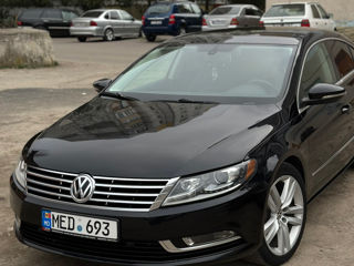 Volkswagen Passat CC foto 2