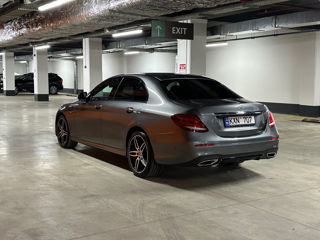 Mercedes E-Class foto 12