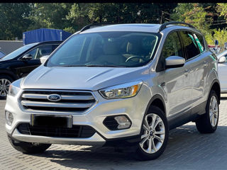 Ford Escape foto 2