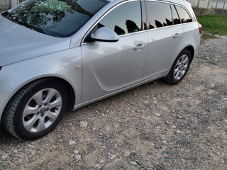 Opel Insignia foto 2