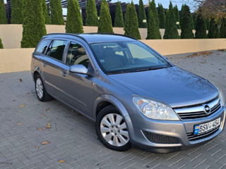 Opel Astra foto 2