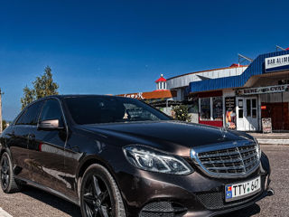 Mercedes E-Class foto 2