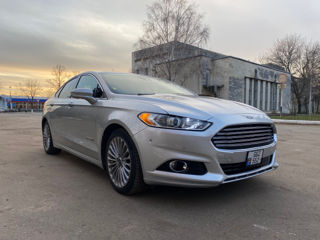 Ford Fusion foto 2