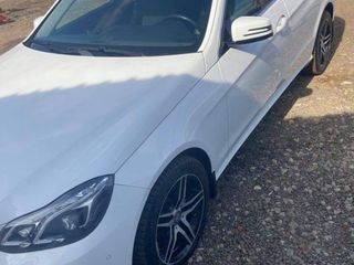 Mercedes E Class foto 2