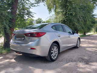 Mazda 3 foto 2