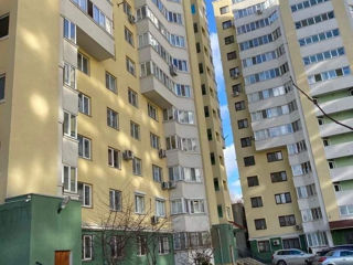 Apartament cu 2 camere, 72 m², Botanica, Chișinău