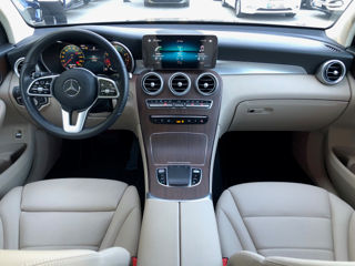 Mercedes GLC foto 8