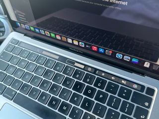 MacBook Pro 2020 foto 2