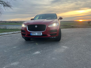 Jaguar F-PACE foto 4