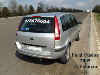 Ford Fusion foto 9