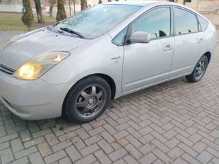 Toyota Prius foto 4