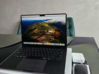 MacBook Pro with Apple M3 Pro