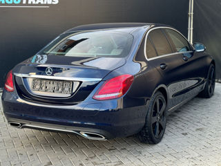 Mercedes C-Class foto 4