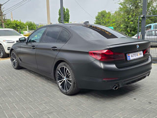 BMW 5 Series foto 8