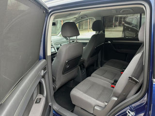 Volkswagen Touran foto 10