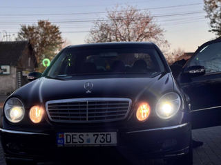 Mercedes E-Class foto 10