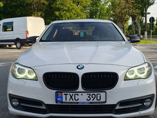 BMW 5 Series foto 1