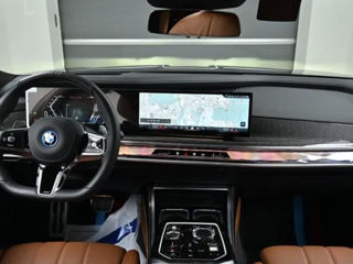 BMW 7 Series foto 4