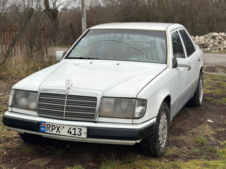 Mercedes Series (W123) foto 2