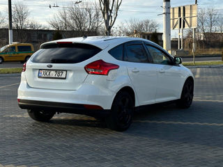 Ford Focus foto 6