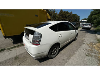 Toyota Prius foto 4