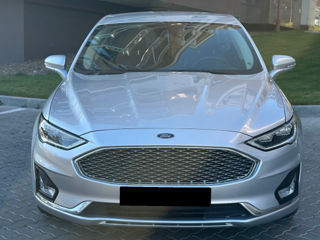 Ford Fusion foto 2