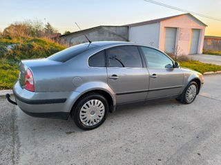 Volkswagen Passat foto 3