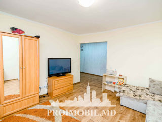 Apartament cu 3 camere, 69 m², Buiucani, Chișinău foto 9