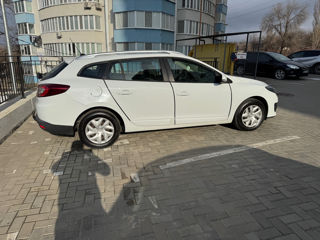 Renault Megane foto 2