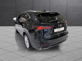 Lexus NX Series foto 2