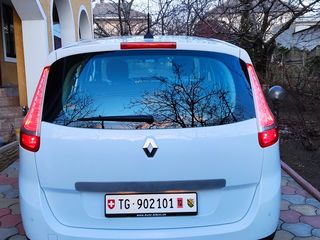 Renault Grand Scenic foto 7