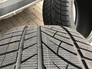 Anvelope iarna 255/50 R19 107H XL RoadX RxFrost WU01