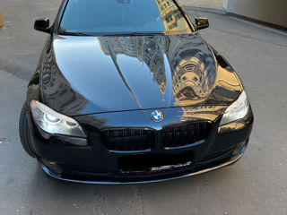 BMW 5 Series foto 4