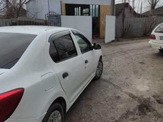 Dacia Logan foto 3