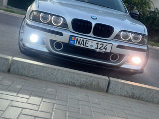 BMW 5 Series foto 5