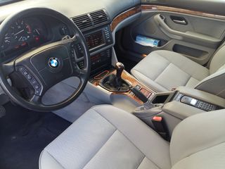 BMW 5 Series foto 6