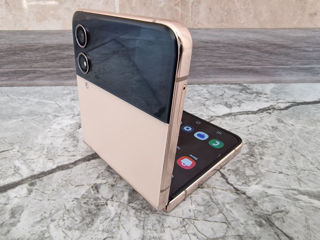 Samsung Galaxy Z Flip 4 Rose Gold foto 5