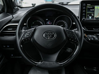 Toyota C-HR foto 10