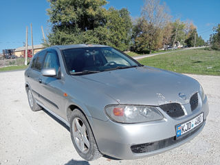 Nissan Almera foto 2