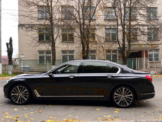 BMW 7 Series foto 13