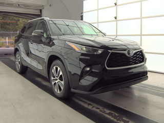 Toyota Highlander foto 2