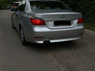 BMW 5 Series foto 3