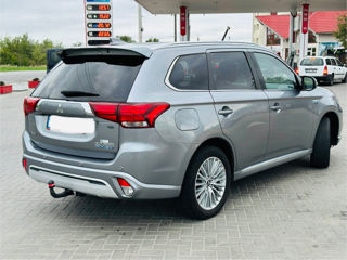 Mitsubishi Outlander foto 4