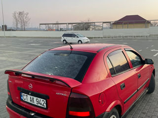 Opel Astra foto 2