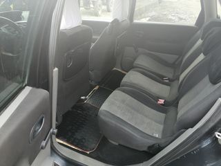 Renault Scenic foto 2