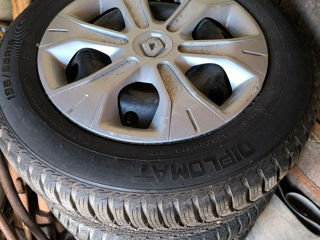 196/65R15    5x114.3 Renault foto 5