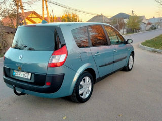 Renault Grand Scenic foto 3