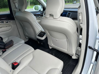 Volvo XC90 foto 9